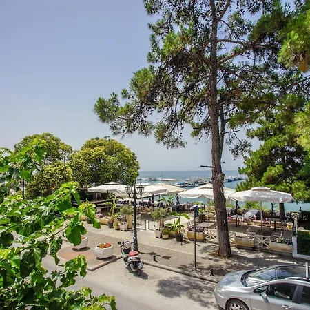 Irini's Sea View 60m2 Appartement *